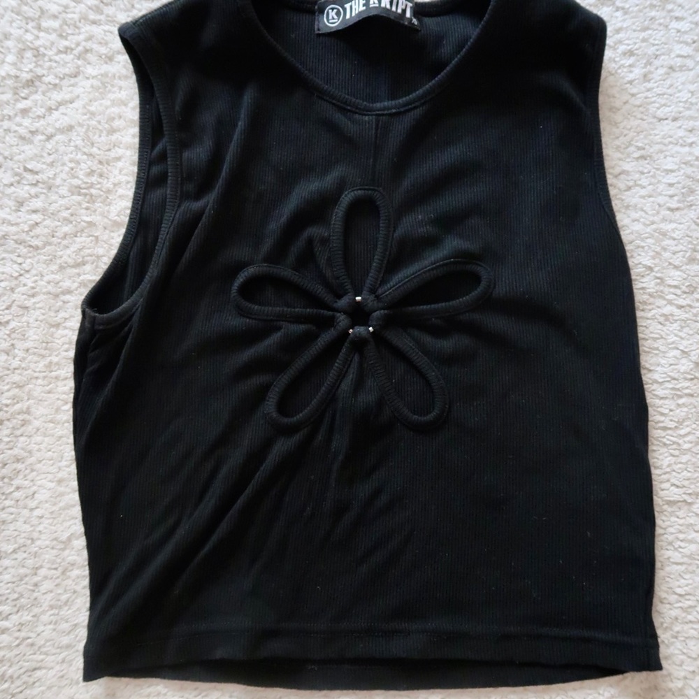 Black cutout top
